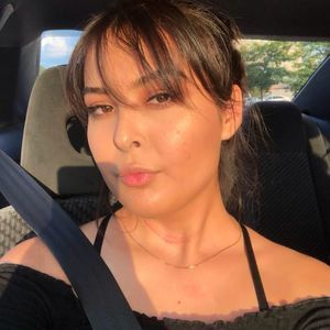 Meet your Posher, Kiana